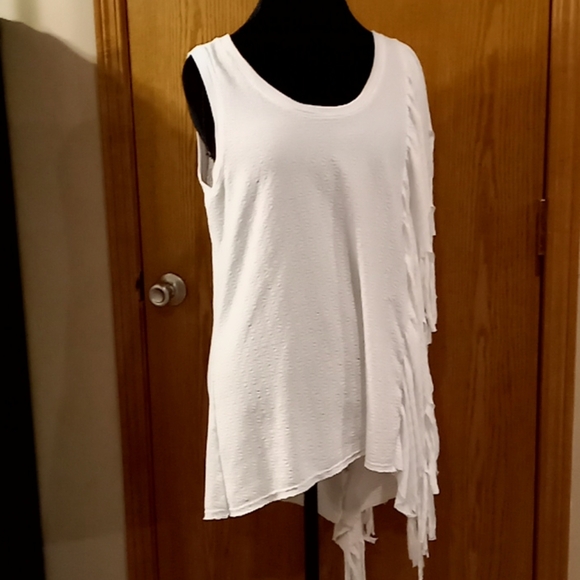 Gimmicks white textured fringe sleeveless long top - Picture 2 of 7